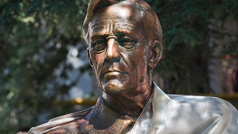 Франклину Рузвельту из США открыли памятник в Ялте