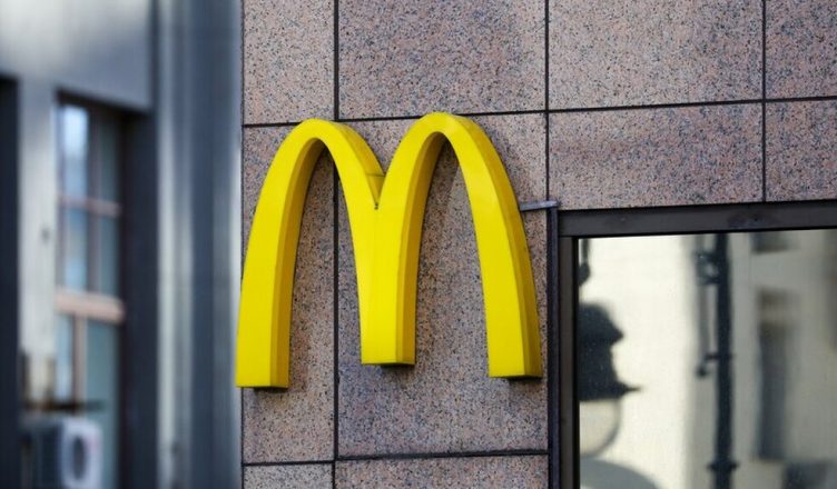 В России рестораны McDonald's заработают под новым брендом
