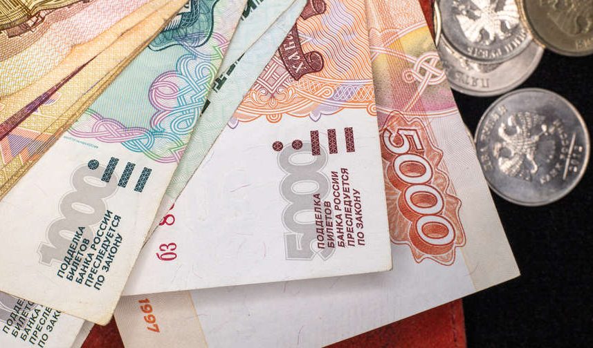 Выплачивать пенсии и зарплаты в Бердянске готовятся в рублях