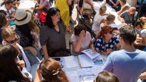 Около 300 вакансий предлагают жителям Мелитополя