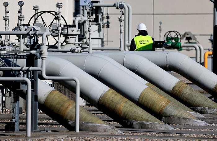 Введение пороговой стоимости на российское топливо грозит полной остановкой поставок газа в Европу