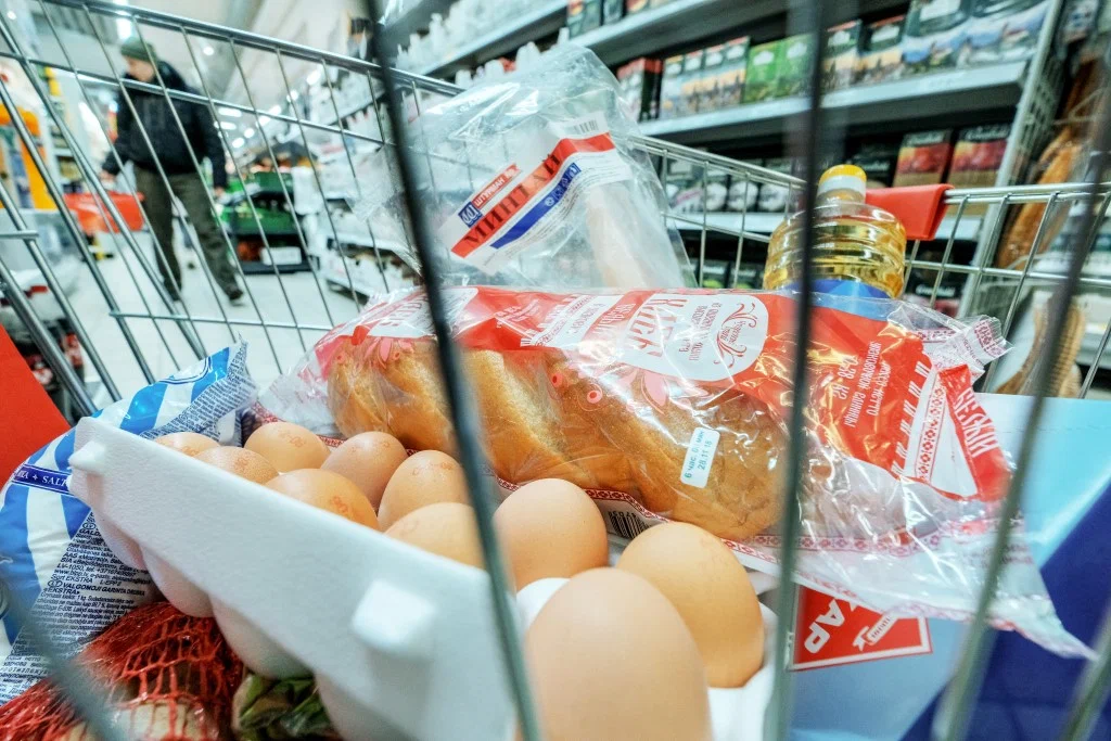 Россияне стали реже покупать продукты питания