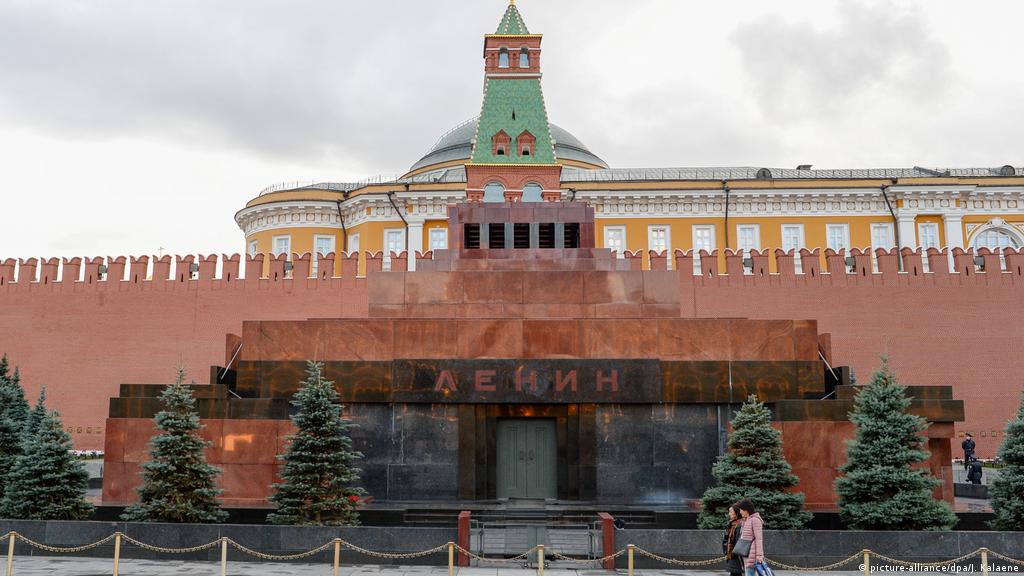 В Москве мужчина пытался украсть Ленина из мавзолея