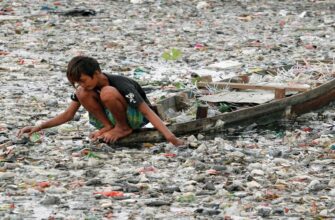 Вьетнаму грозит катастрофа из-за мусора, что оставляют туристы