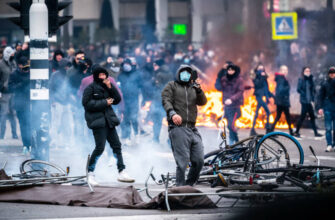 На севере Италии произошло столкновение анархистов с полицией